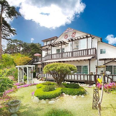 Gyeongpo Woosung Pension Gangneung Eksteriør billede